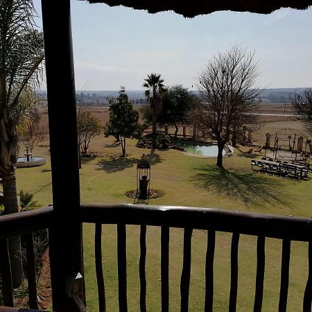 Kwena Maribane Lodge ブロンコーストスプルート エクステリア 写真