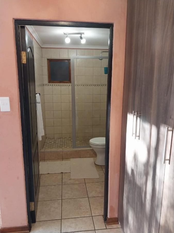 Kwena Maribane Lodge ブロンコーストスプルート エクステリア 写真