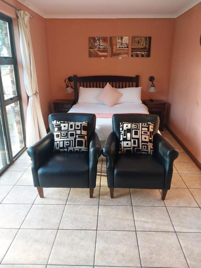 Kwena Maribane Lodge ブロンコーストスプルート エクステリア 写真