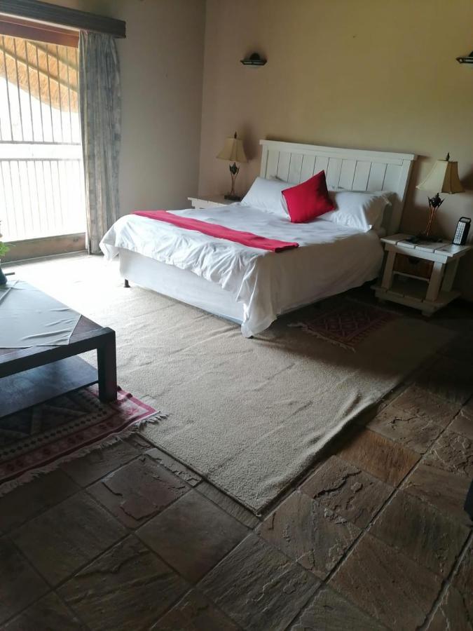 Kwena Maribane Lodge ブロンコーストスプルート エクステリア 写真