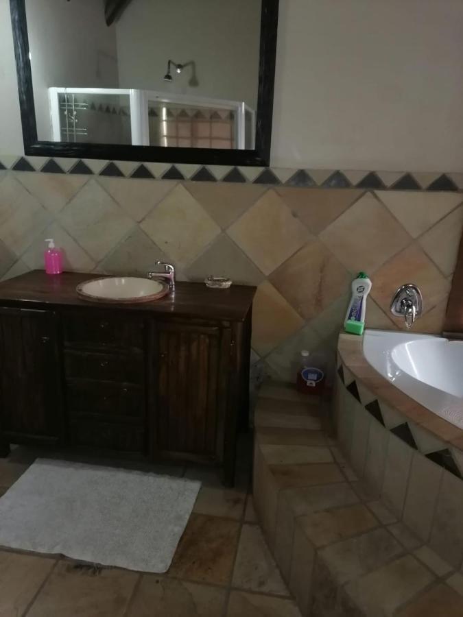 Kwena Maribane Lodge ブロンコーストスプルート エクステリア 写真